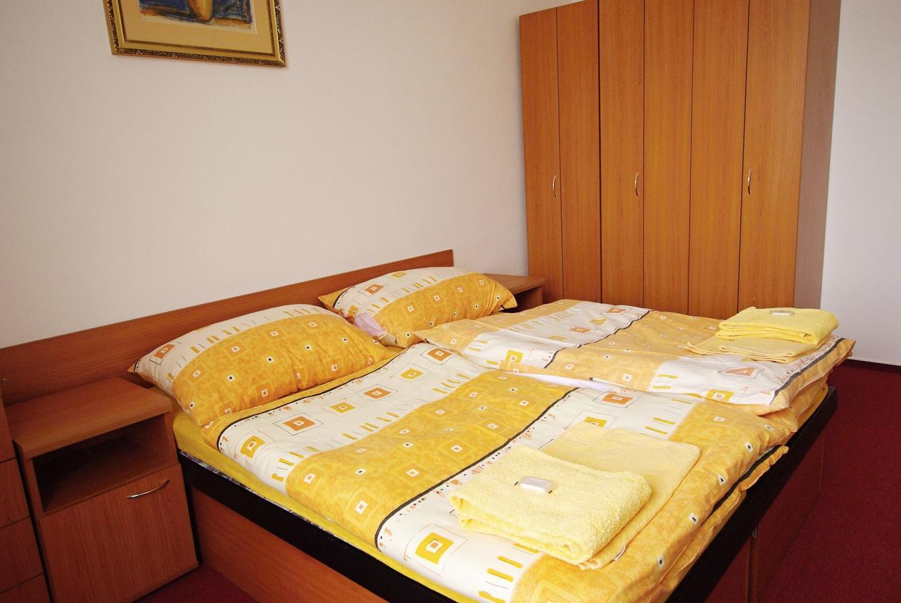 Koleje Zamecek Hotel เลดนิตเซ ภายนอก รูปภาพ